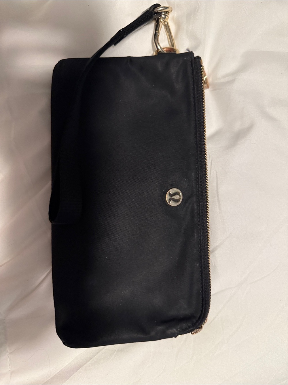 Lululemon wristlet wallet